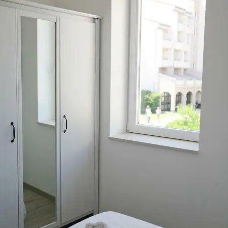Vienna 4*